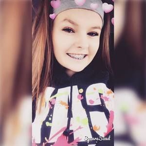 Meet your Posher, Kayla